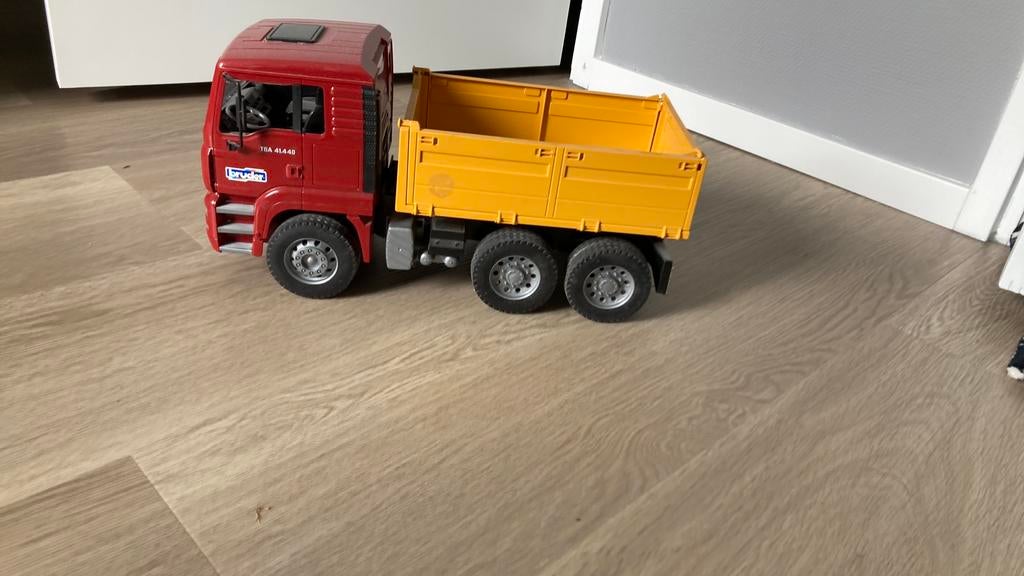 Bruder vrachtwagen, Kinderen en Baby's, Speelgoed | Speelgoedvoertuigen, Ophalen of Verzenden, Zo goed als nieuw