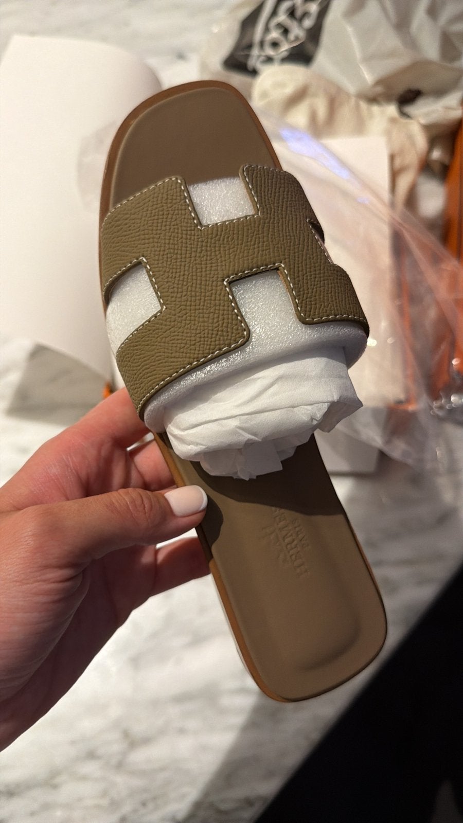 Hetmes oran slippers, Kleding | Dames, Ophalen of Verzenden, Nieuw
