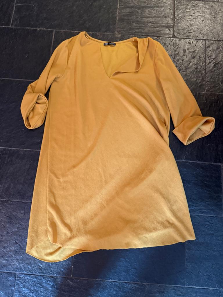 Zara Gele Jurk Maat M dames, Kleding | Dames, Ophalen of Verzenden, Zo goed als nieuw