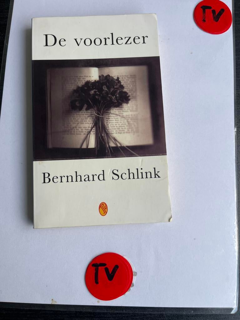 De voorlezer - Bernhard Schlink (Paperback), Ophalen of Verzenden, Zo goed als nieuw, Europa overig