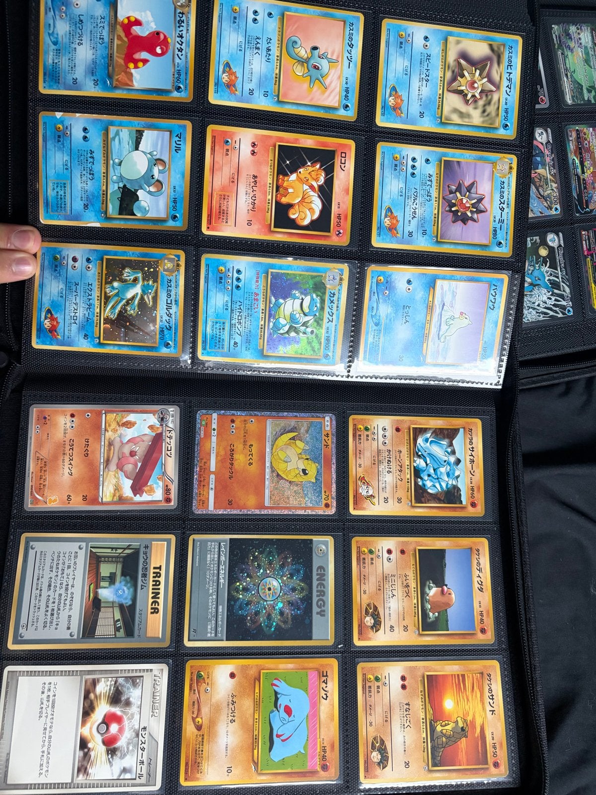 Grote collectie Pokémon kaarten in map, Ophalen, Gebruikt, Meerdere kaarten, Foil