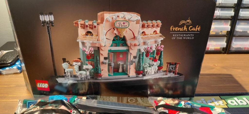 Lego frans cafe 10362, Compleet, Lego, Ophalen of Verzenden, Zo goed als nieuw