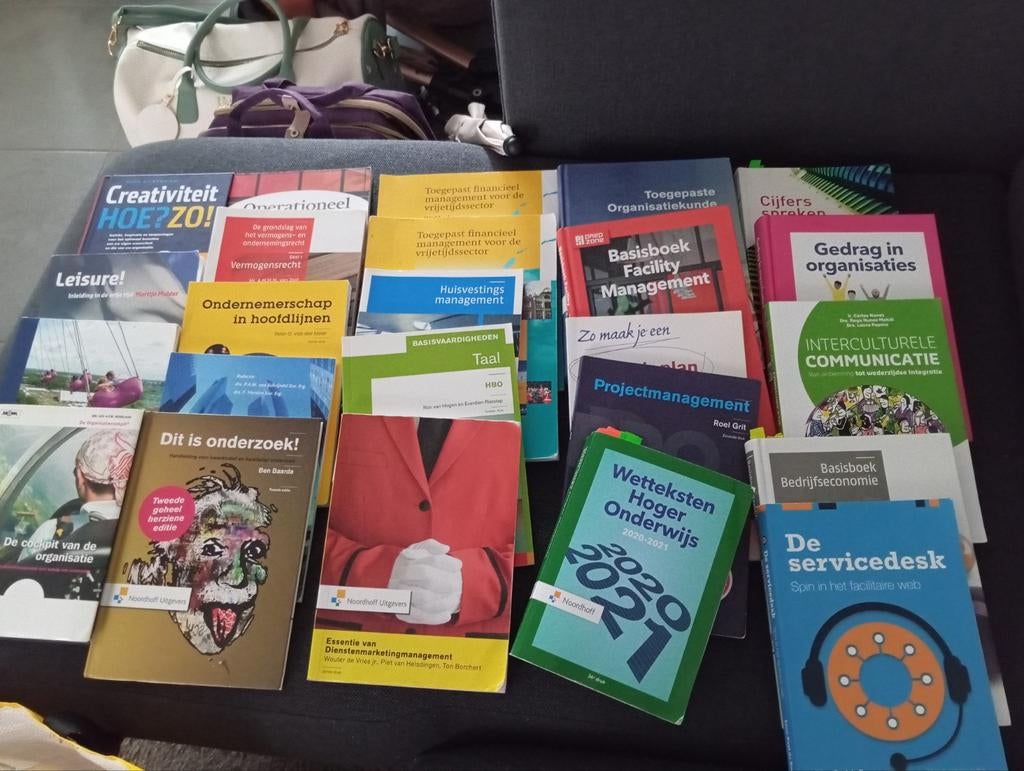 Studieboeken Facility Management, Boeken, Studieboeken en Cursussen, Gelezen, HBO, Gamma, Ophalen