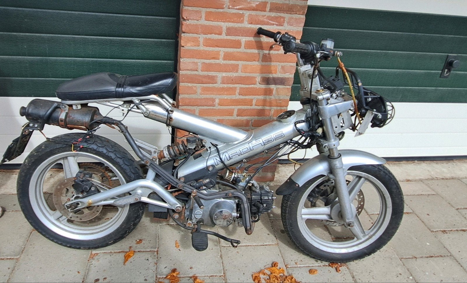 Madass 50cc Brommer - Opknapper, Fietsen en Brommers, Ophalen, Gebruikt