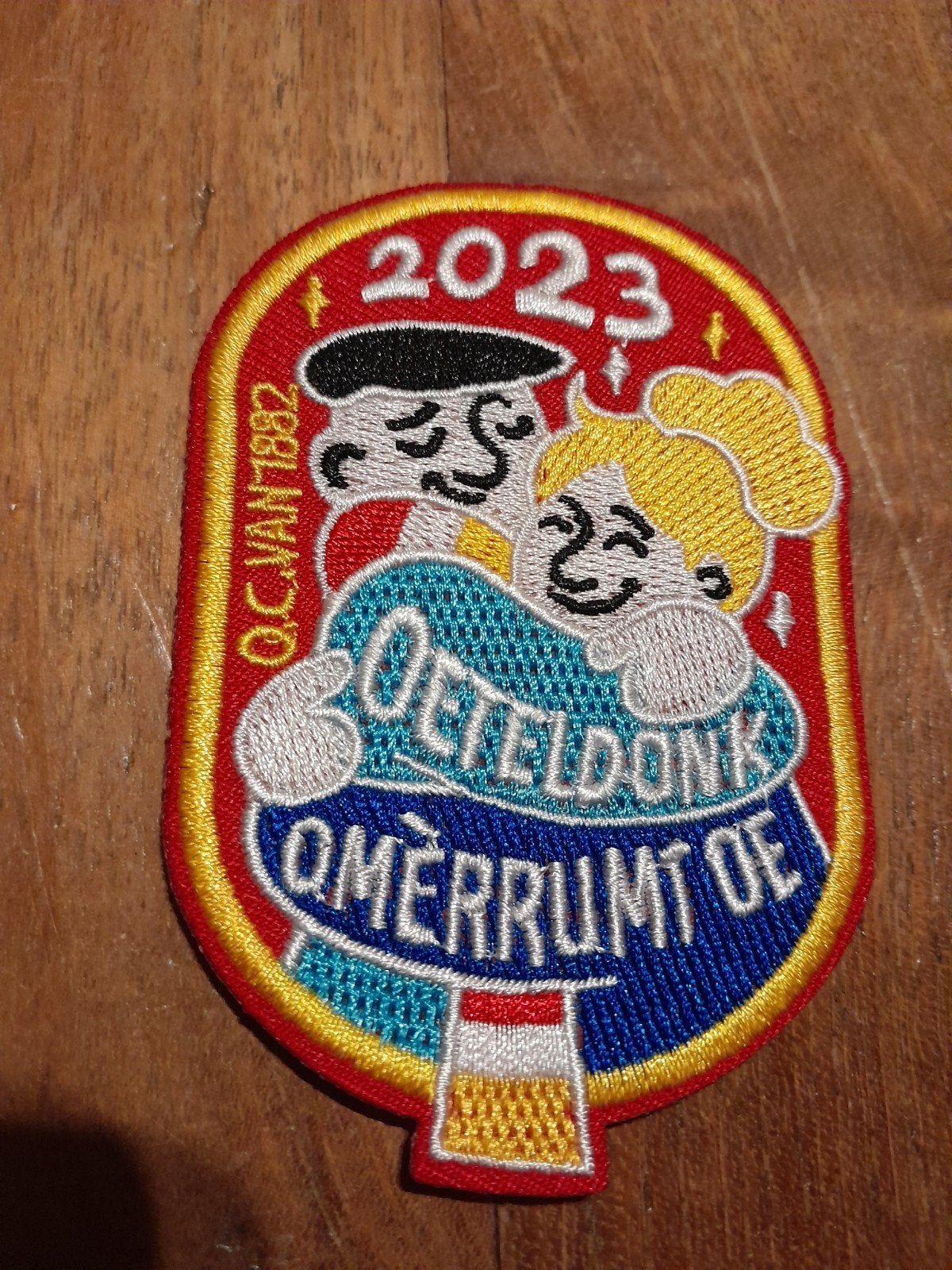 Oeteldonk 2023 Carnaval Embleem - Oeteldonk Omèrrumt Oe, Ophalen of Verzenden