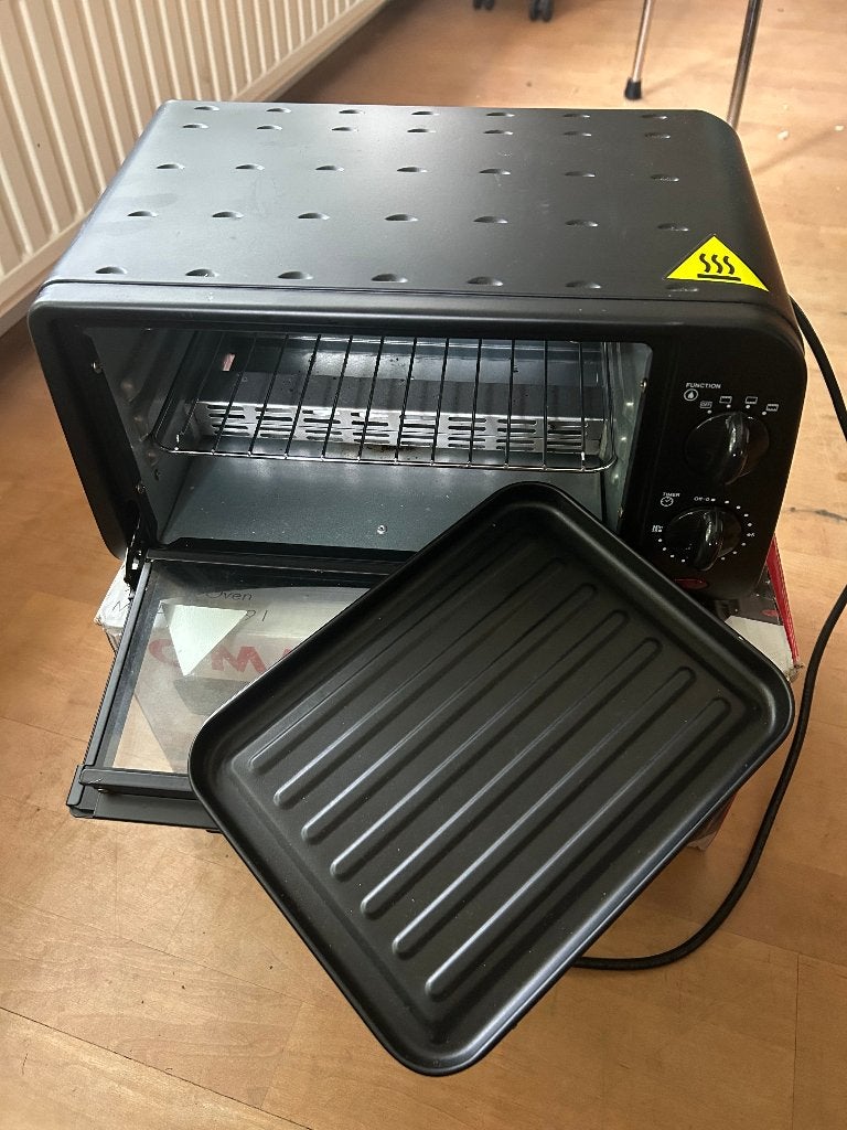 Tomado oven grill / snackoven 9 liter - 800 watt, als nieuw, Ophalen of Verzenden, Zo goed als nieuw