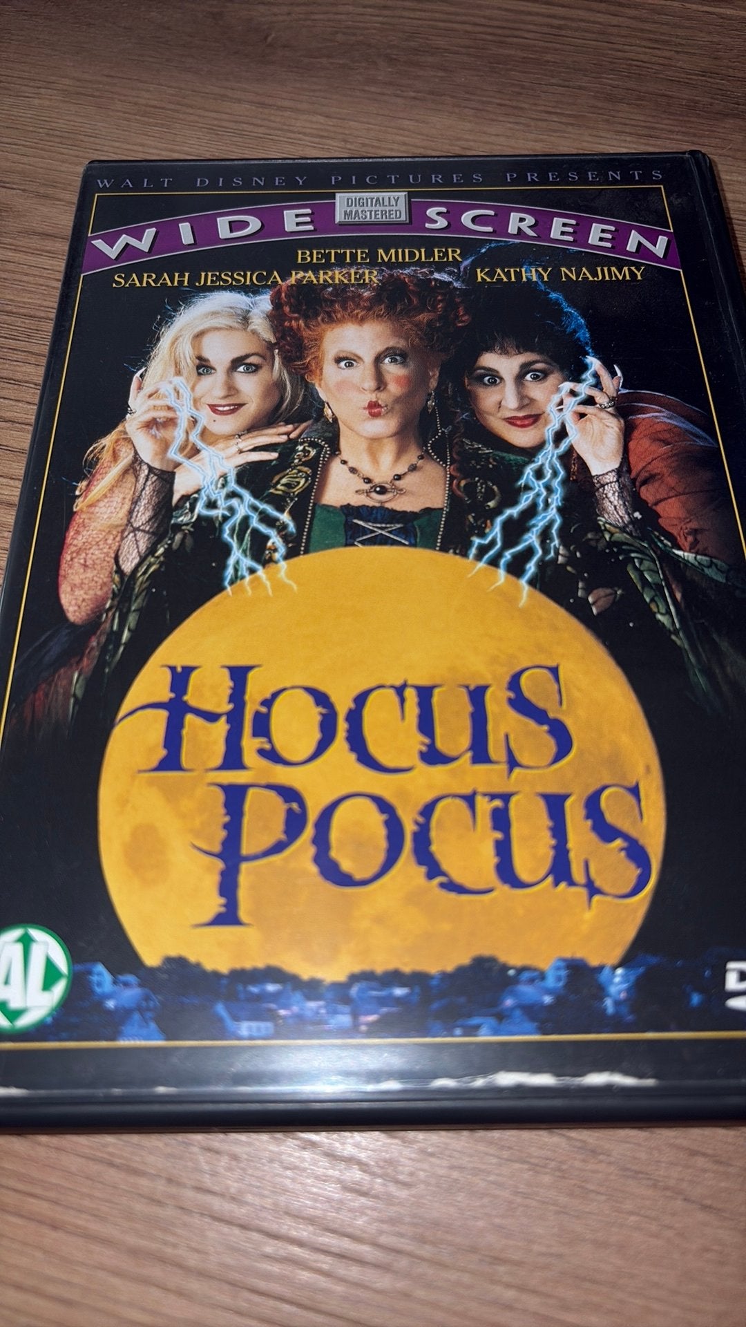 Hocus Pocus met Bette Midler en Sarah Jessica Parker., Alle leeftijden, Ophalen of Verzenden, Zo goed als nieuw, Actiekomedie