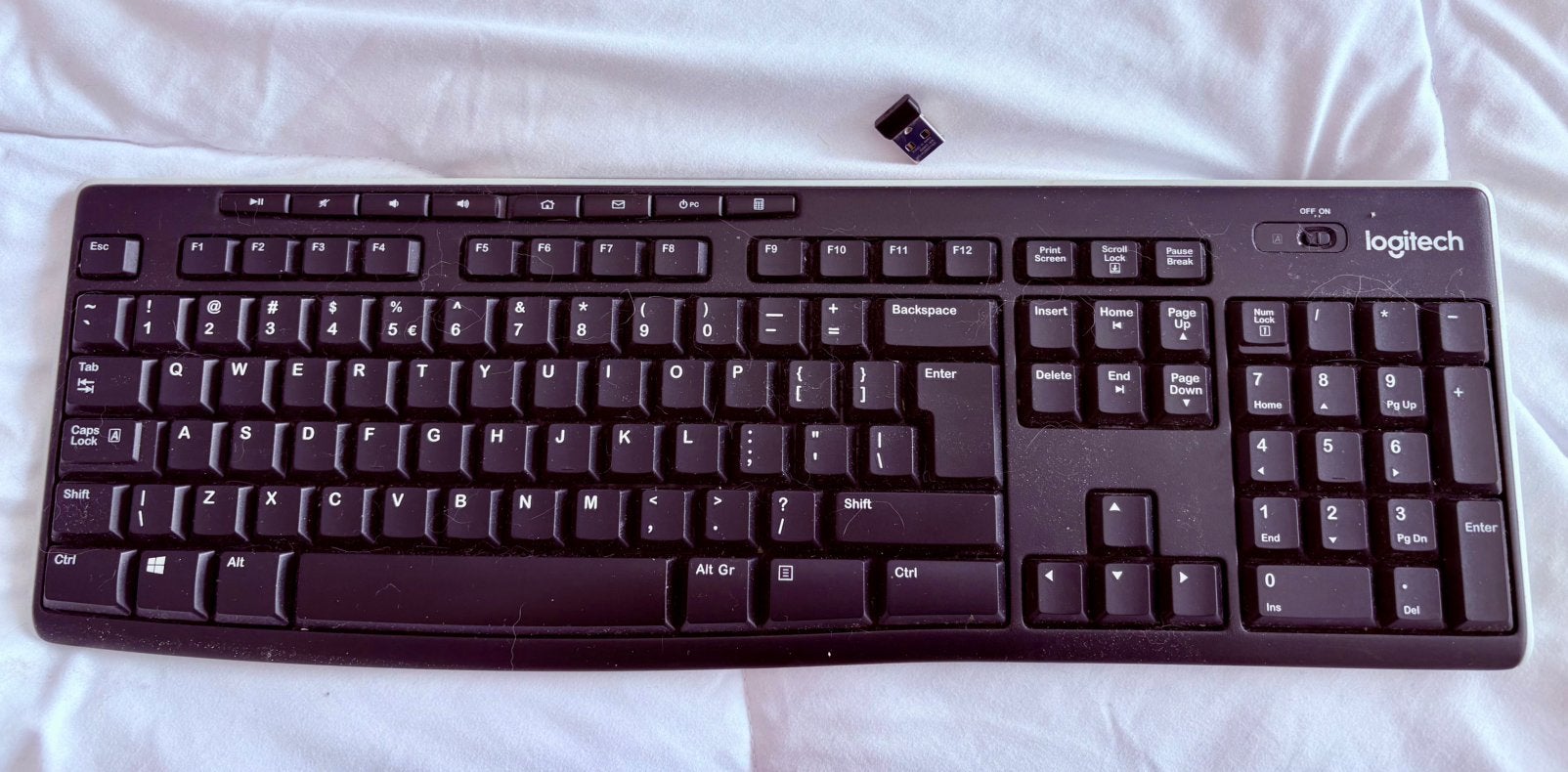 Draadloos Logitech keyboard, Computers en Software, Ophalen of Verzenden, Qwerty, Zo goed als nieuw, Draadloos