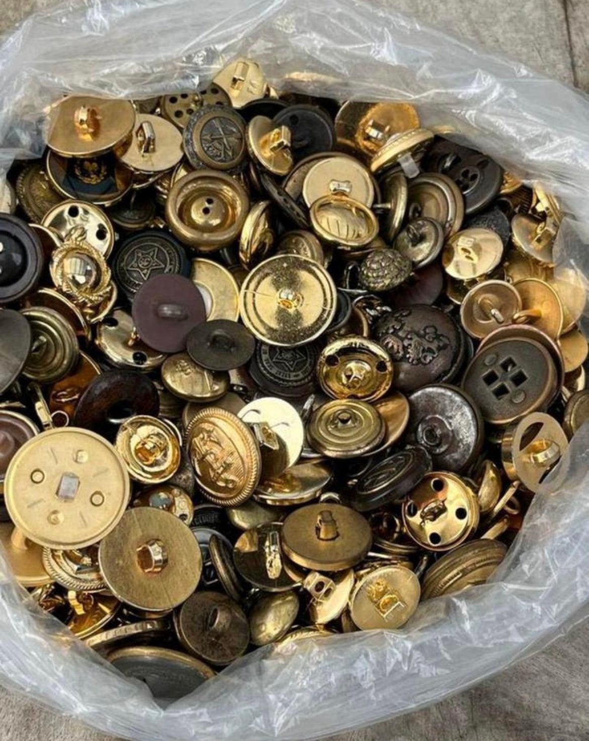 Heel veel oude/vintage knopen, Ophalen of Verzenden, Knoop of Knopen