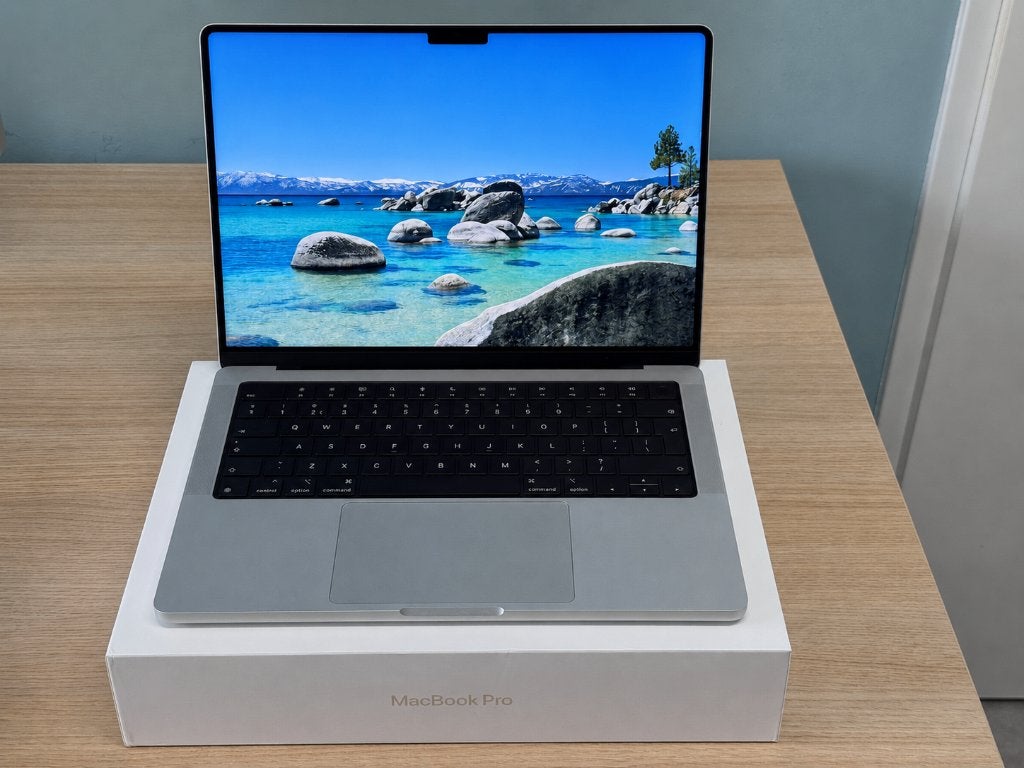 Apple Macbook Pro 14" / M1 Max / 64GB RAM / 2TB SSD / Zilver, Computers en Software, MacBook Pro, 64 GB of meer, Qwerty, 13 inch