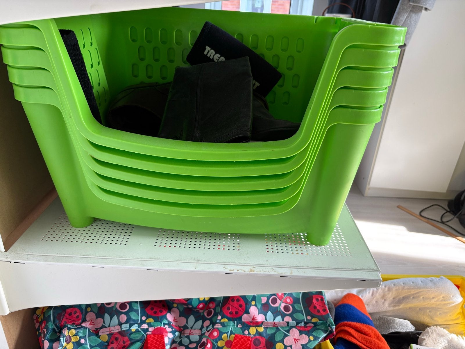 Gratis: Groene Stapelbare Bakken (5stuks), Ophalen, Gebruikt, Minder dan 50 cm, Minder dan 40 cm