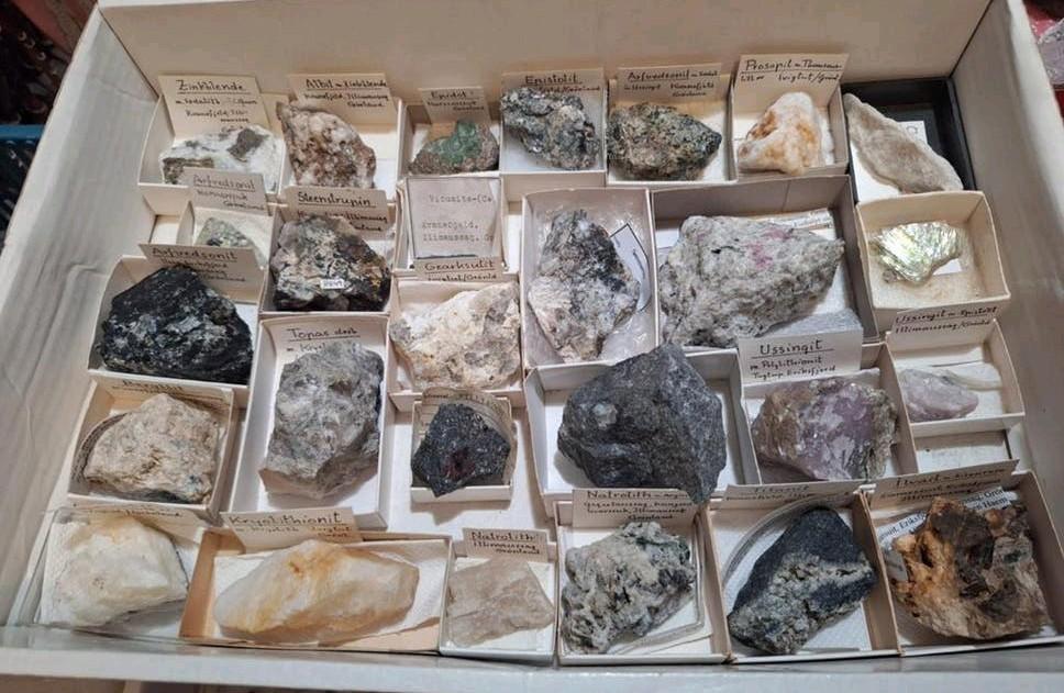 EXCLUSIEF! GROENLANDSE OUDE MIX, Ophalen of Verzenden, Mineraal