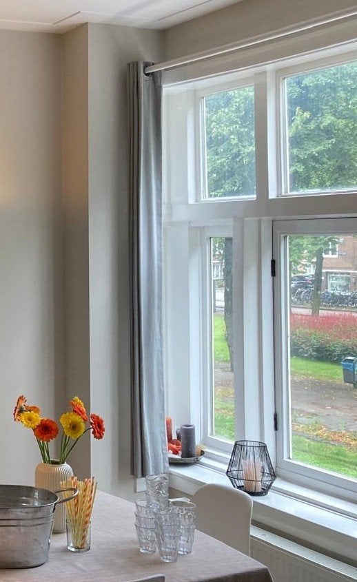 Grijze gordijnen (set van 2), Inclusief montageonderdelen, Ophalen of Verzenden, Grijs, 140 cm