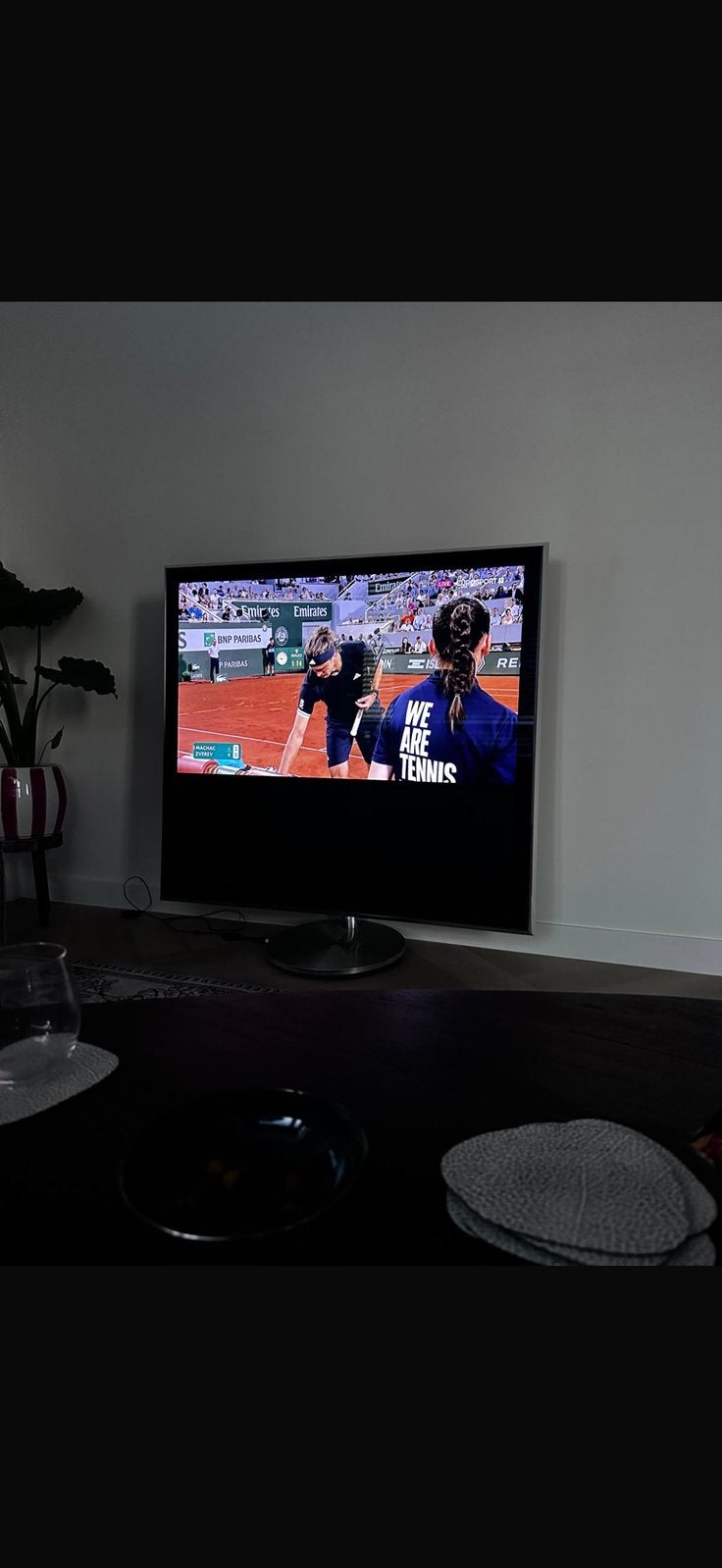 Beovision 10-46 met motorstand en Beo4, Audio, Tv en Foto, Televisies, Overige merken, 50 Hz, Ophalen of Verzenden, Zo goed als nieuw