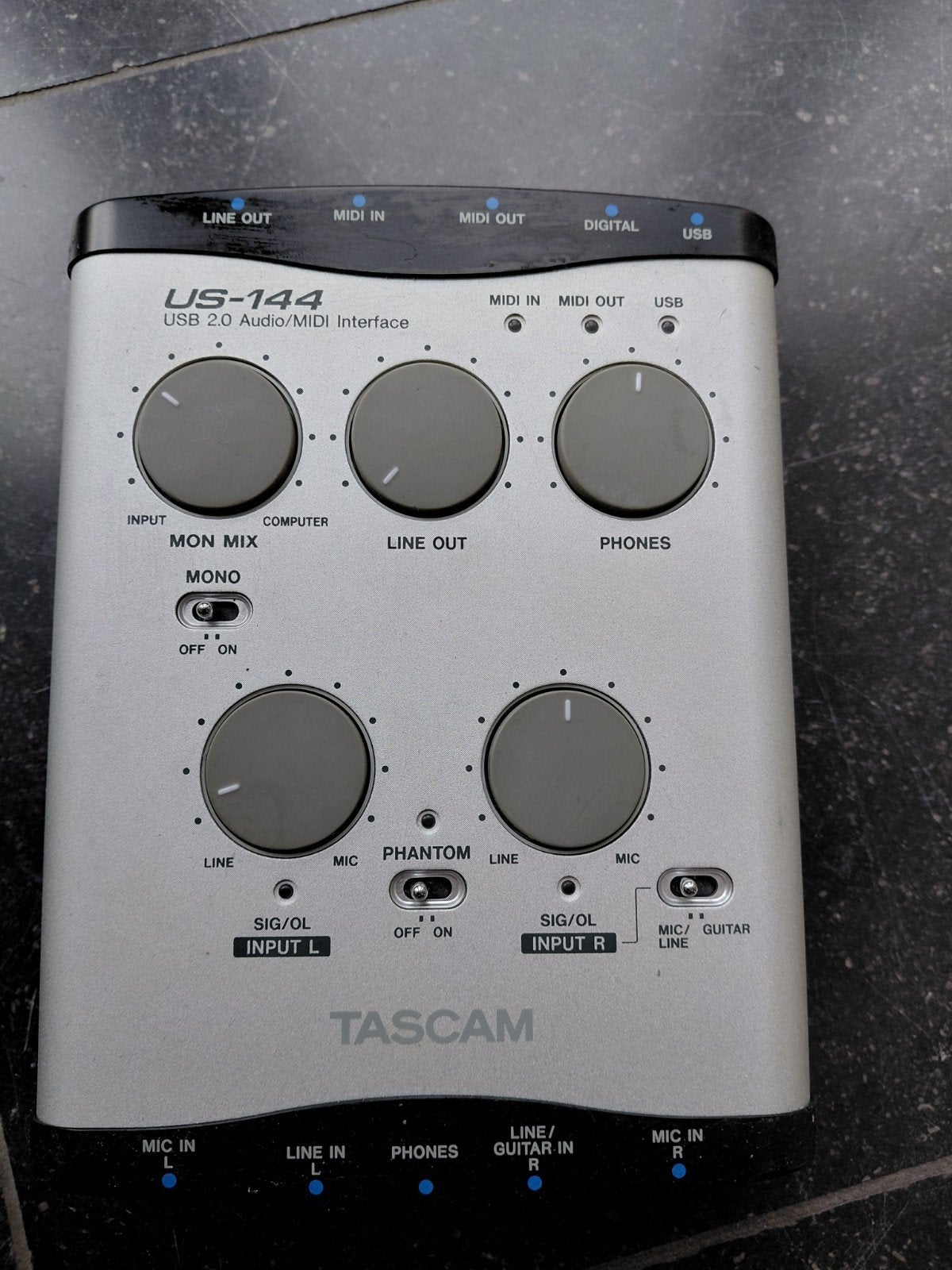Tascam US-144 USB 2.0 Audio/MIDI Interface, Muziek en Instrumenten, Ophalen of Verzenden, Gebruikt, Minder dan 5 kanalen, Microfooningang