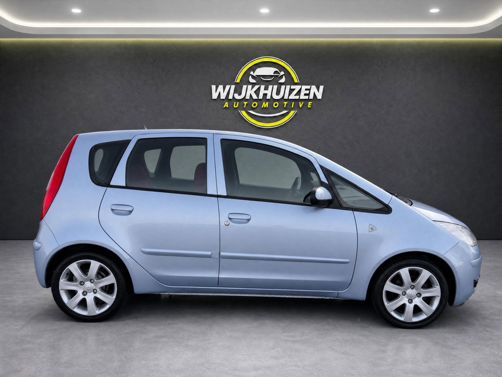 Mitsubishi Colt 1.3 Inform met Airco ! Nette staat ! Nieuwe, Gebruikt, 31 €/maand, Blauw, Colt