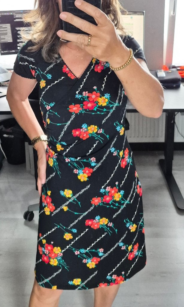 Prachtig jurkje van King Louie, maat S, Kleding | Dames, Meerkleurig, Ophalen of Verzenden, Zo goed als nieuw, Knielengte