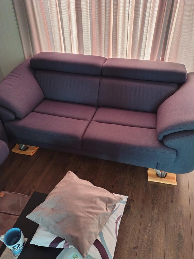 Gratis een s en 3 zits bank, Huis en Inrichting, Banken | Sofa's en Chaises Longues, Ophalen of Verzenden, Gebruikt, 75 tot 100 cm