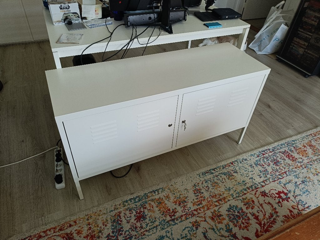 Metalen meubel/tv kast van ikea, Ophalen, 100 tot 150 cm, Zo goed als nieuw, Minder dan 100 cm