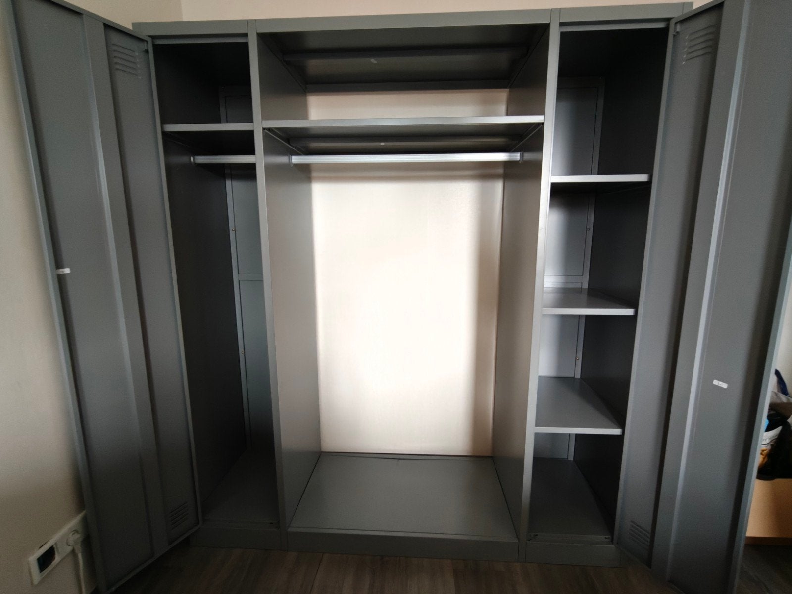Metalen kledingkast / lockerkast, Ophalen, 50 tot 75 cm, 150 tot 200 cm