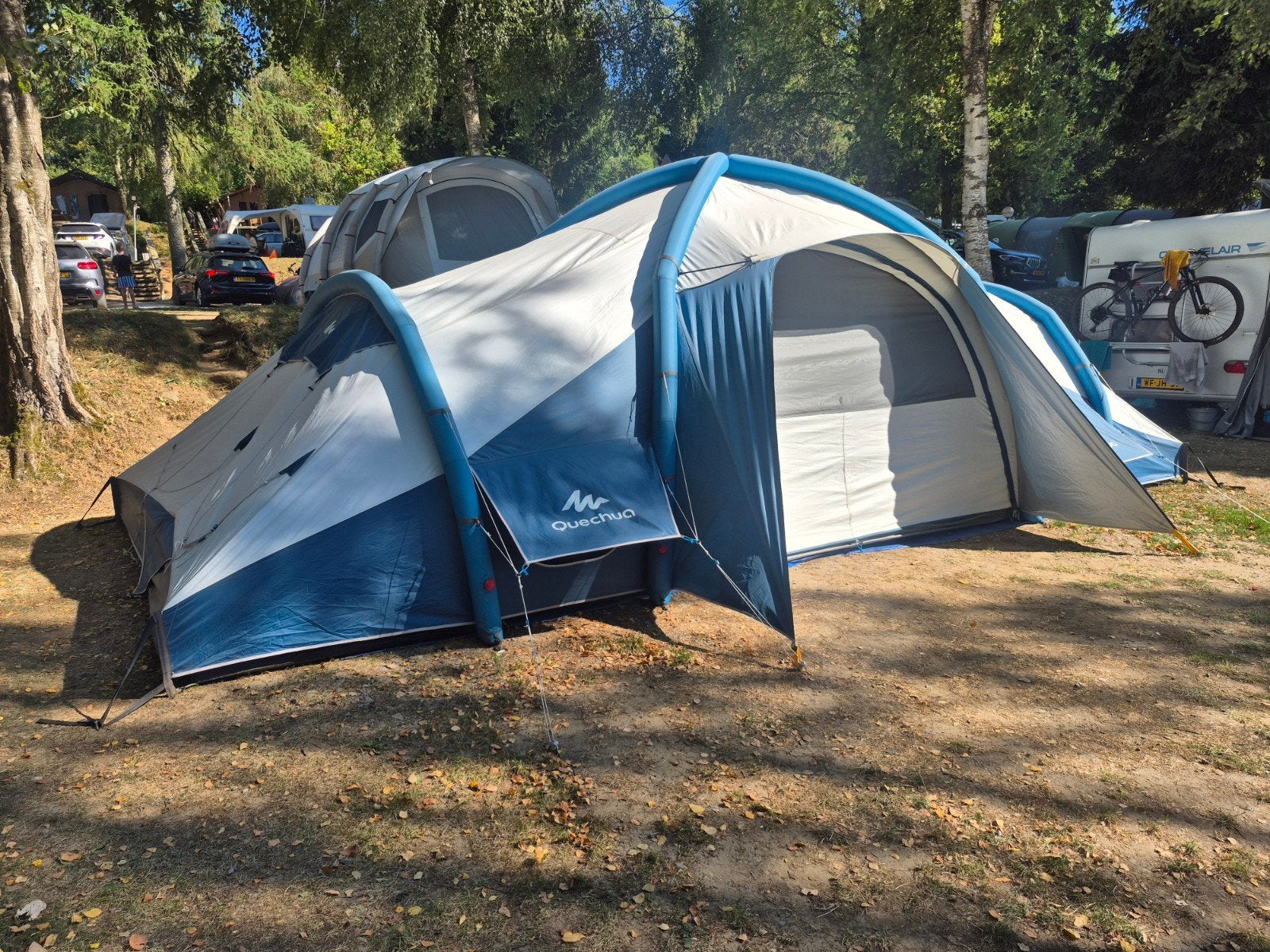 Quechua Air Seconds 8.4 Fresh & Black opblaasbare tent, Ophalen, Gebruikt