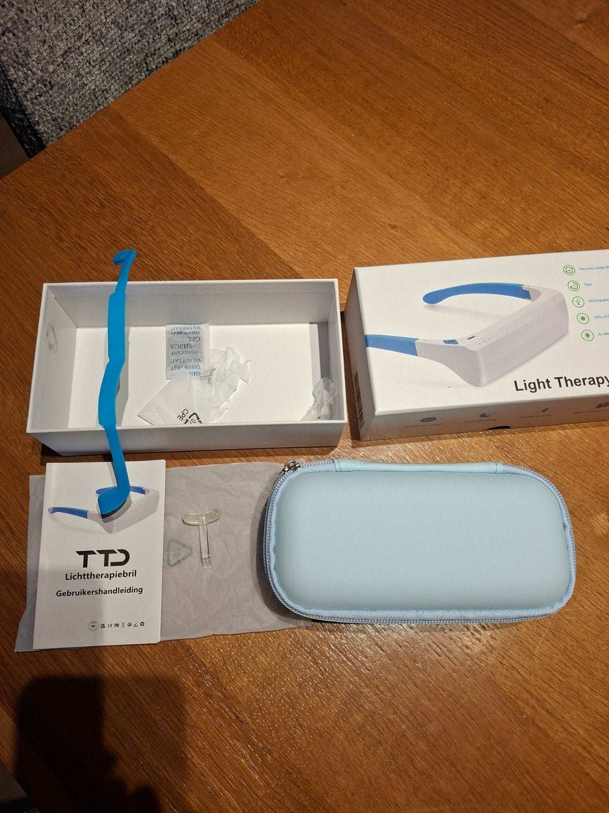 TTD Lichttherapiebril - Wit & Blauw Licht - Luxe Travel Case, Ophalen of Verzenden, Zo goed als nieuw, Overige typen