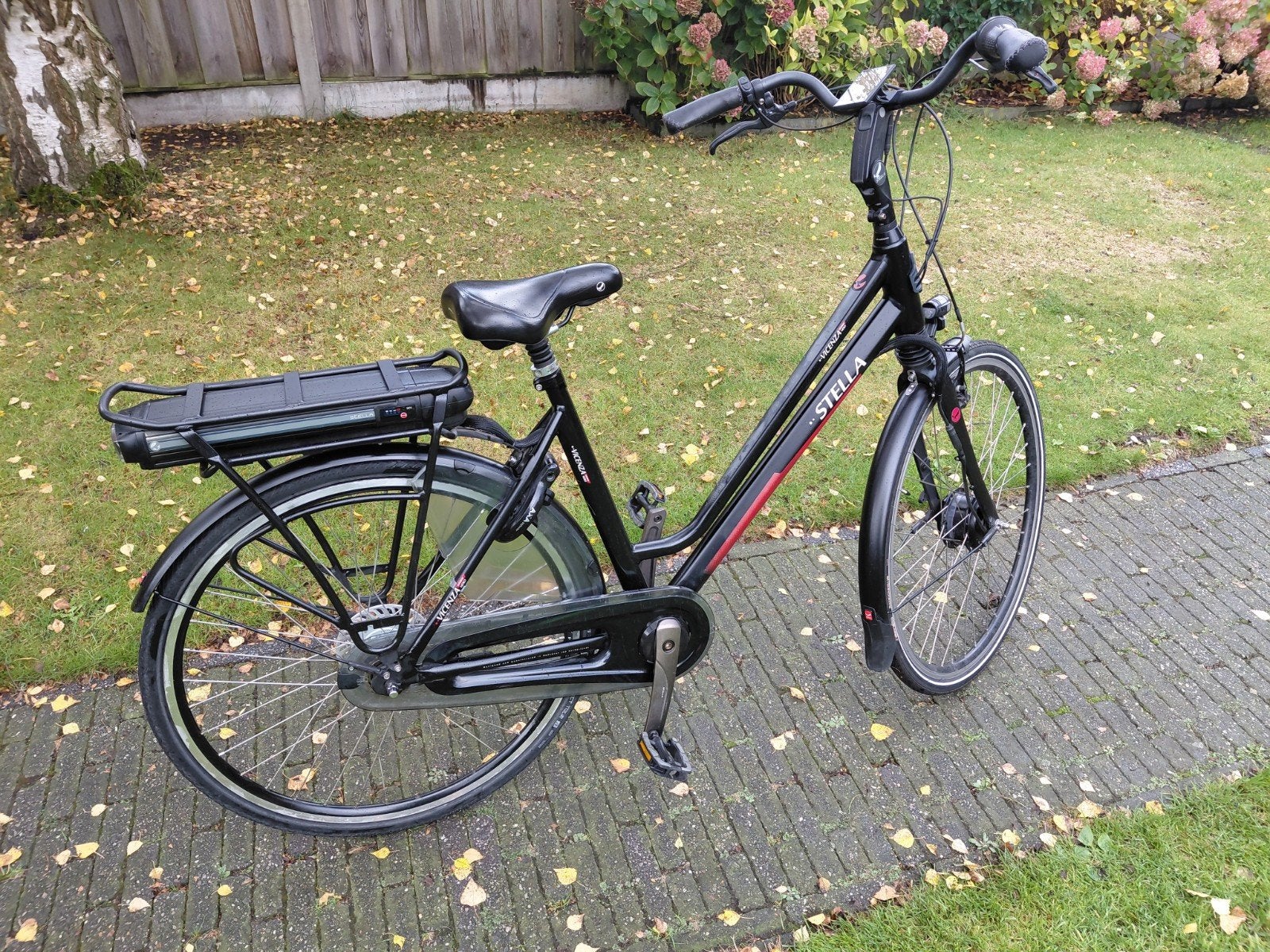 Stella Vicenza Nero E-bike - gebruik, Fietsen en Brommers, Gebruikt, 51 tot 55 cm, 50 km per accu of meer, Ophalen