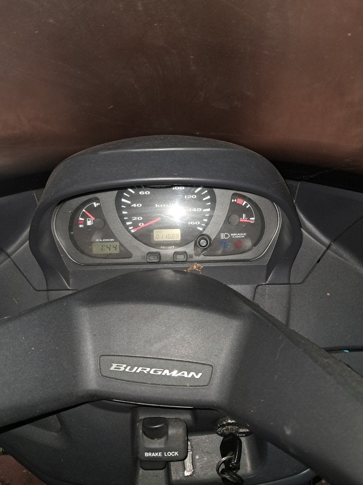 Suzuki Burgman 400 - Zeer weinig gereden, topstaat!, Fietsen en Brommers, Ophalen, Zo goed als nieuw, Suzuki