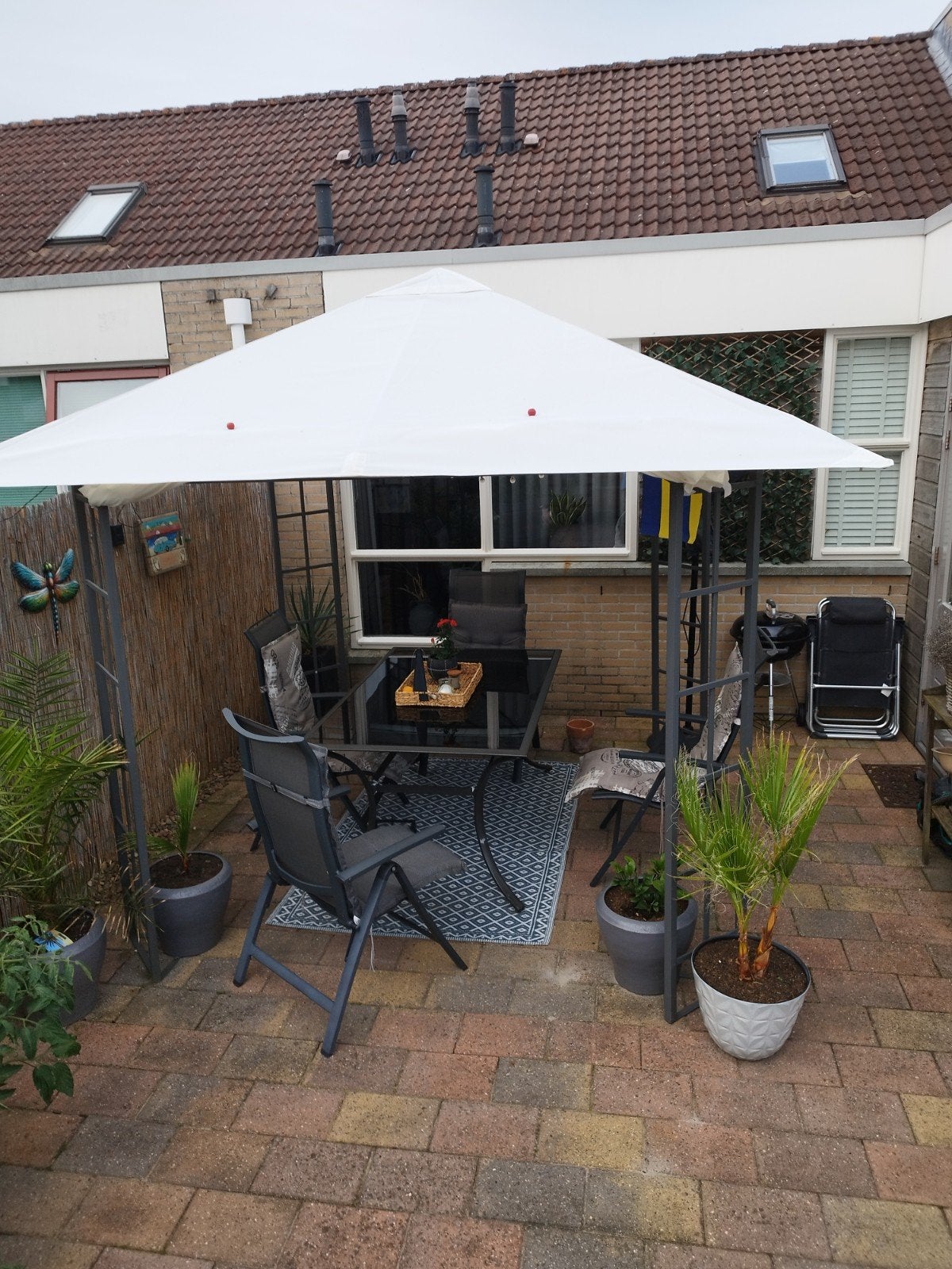 Prieel met doek, Ophalen