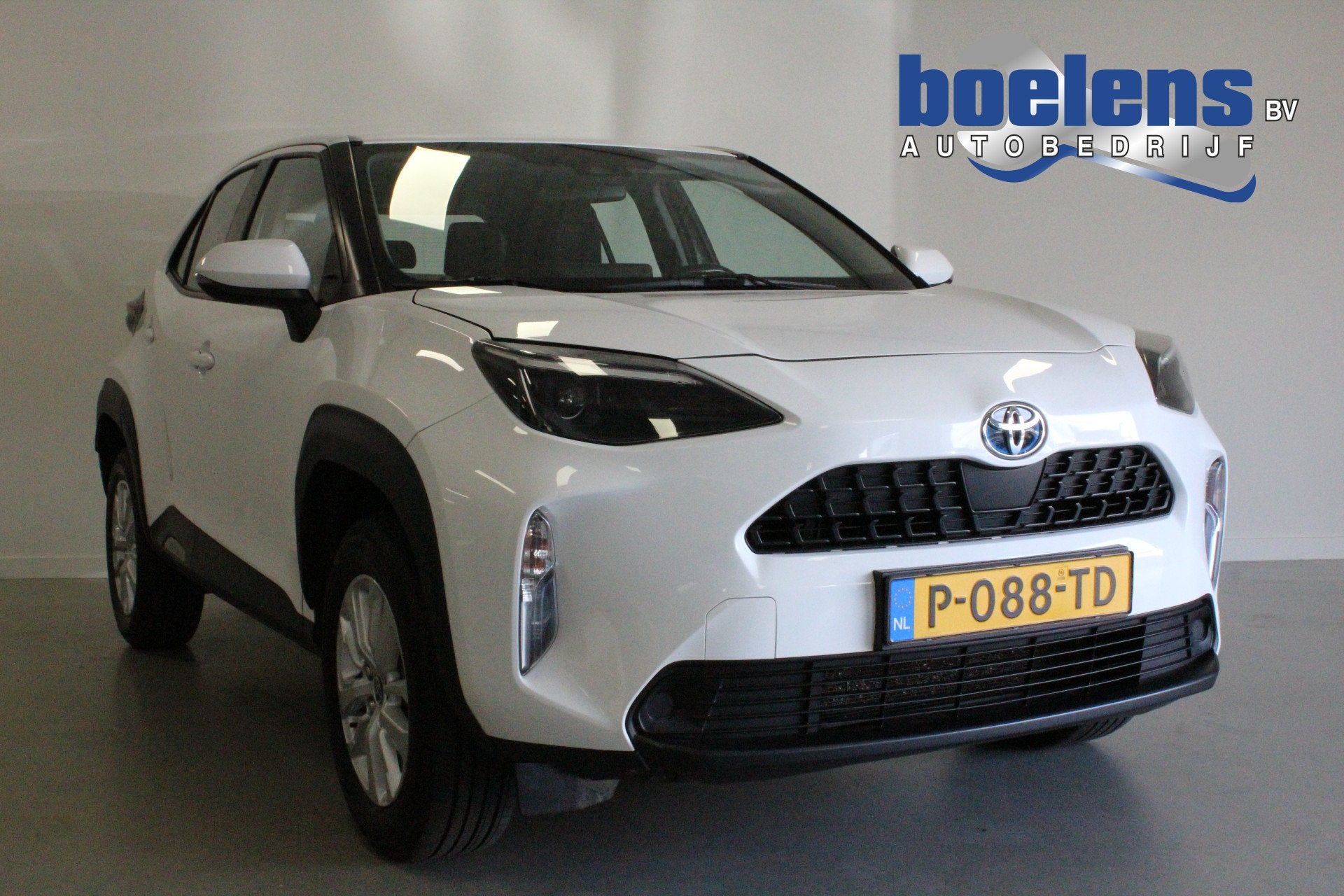 Toyota Yaris Cross 1.5 Hybrid Business | APK: 06-2028 | CLIM, Dealer onderhouden, Stof, Gebruikt, 116 pk