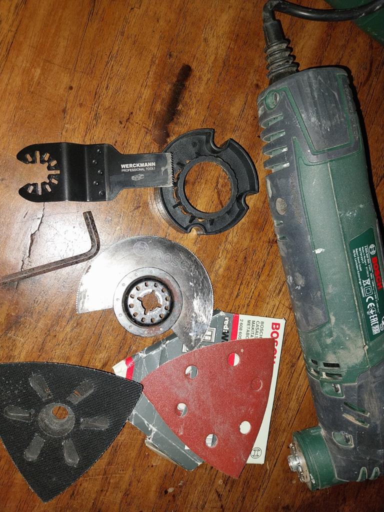 Bosch Multitool en Makita Schroefmachine, Ophalen of Verzenden, Gebruikt, Minder dan 400 watt, Boor- en Schroefmachine
