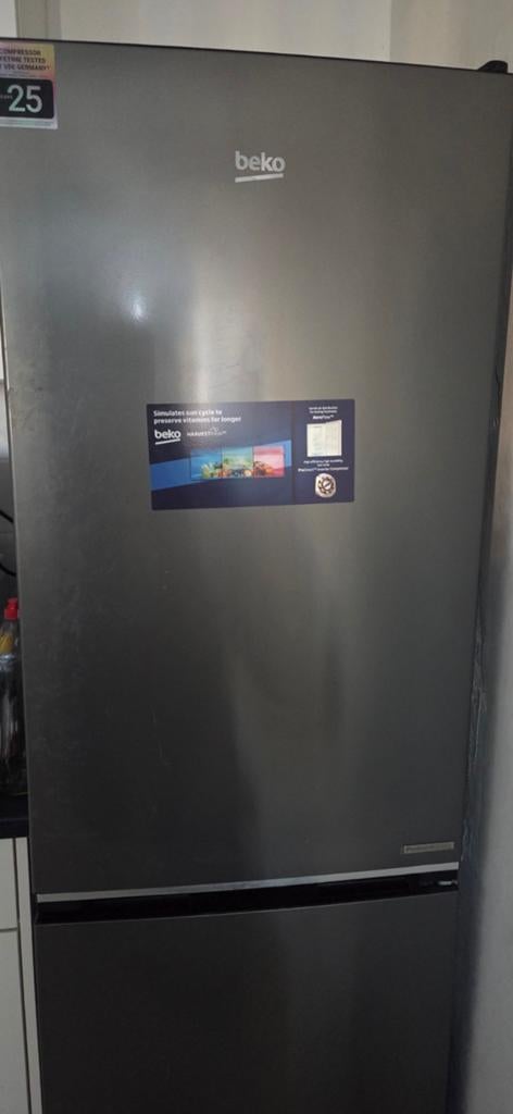 Beko Koel-vriescombinatie, Ophalen, 200 liter of meer, 60 cm of meer, Met aparte vriezer