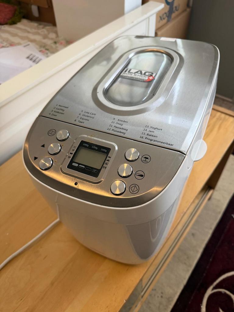 Broodbakmachine - Nieuwstaat, ongebruikt, Witgoed en Apparatuur, Broodbakmachines, 800 tot 1200 gram deeg, Zo goed als nieuw, Kijkvenster