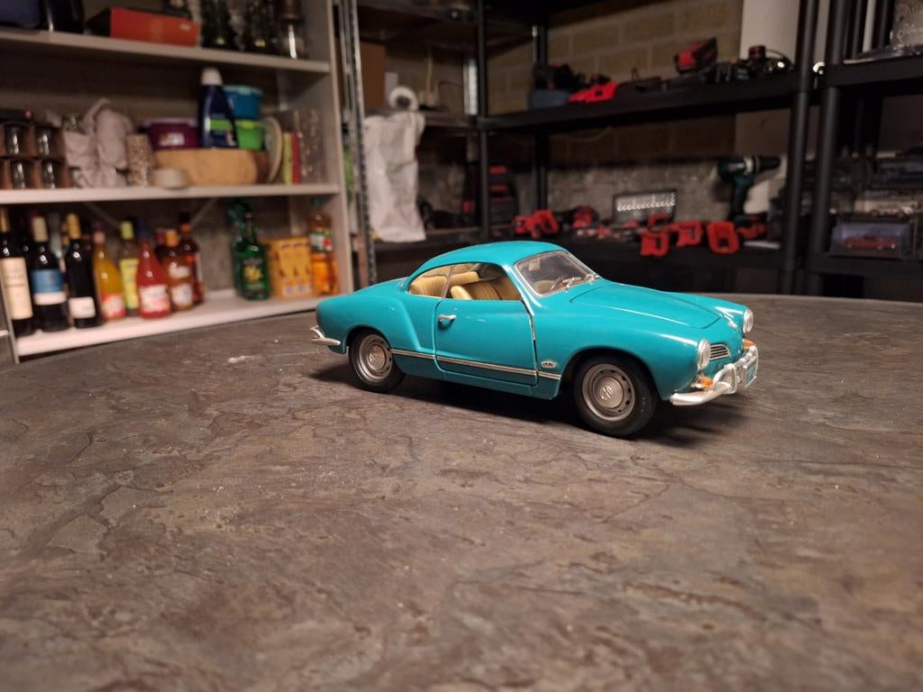 Modelauto 1:18 auto volkswagen karmann - ghia  merk roadlege, Hobby en Vrije tijd, Modelauto's | 1:18, Overige merken, Ophalen of Verzenden