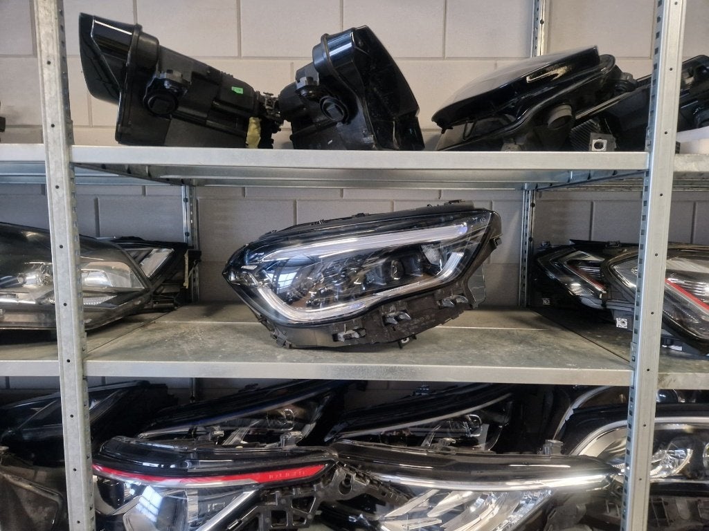 Mercedes GLA W247 multibeam LED koplamp rechts, Auto-onderdelen, Ophalen of Verzenden, Gebruikt, Mercedes-Benz