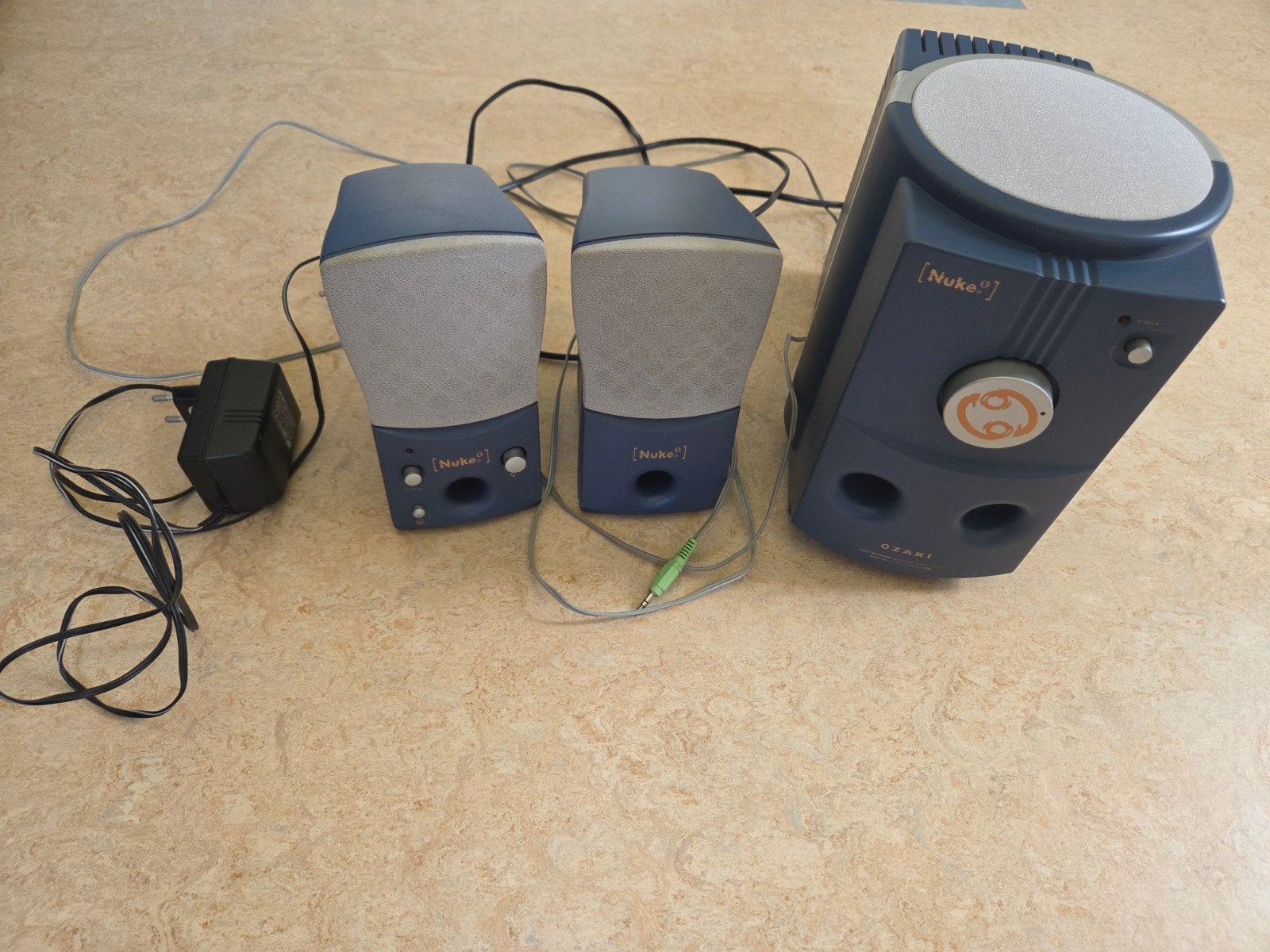 Ozaki Nuke PC boxjes met subwoofer, Computers en Software, Pc speakers, Ophalen, Gebruikt, Audiokanaal 3.1