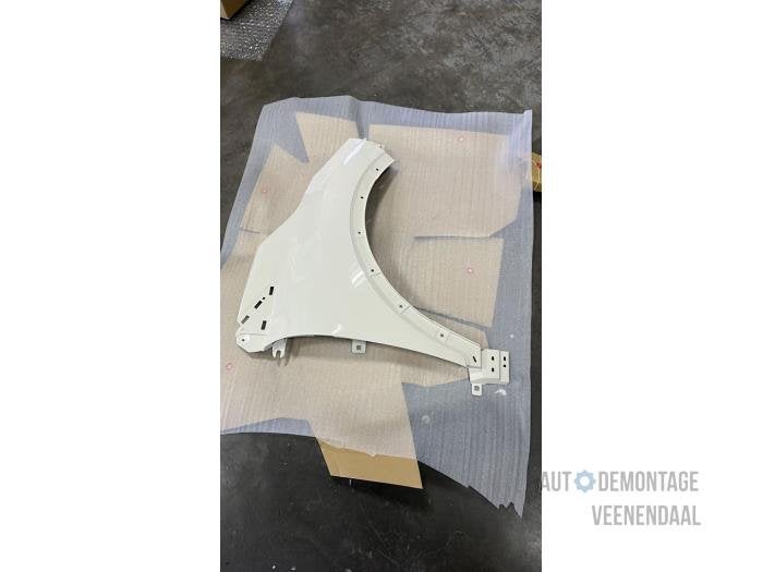 Scherm rechts-voor van een Renault Captur (BIXND), -, Renault, -, Nieuw