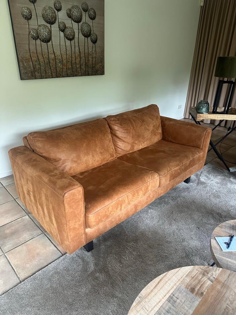 MOET WEG Bruine cognac bank, Ophalen, Gebruikt, 150 tot 200 cm, Tweepersoons