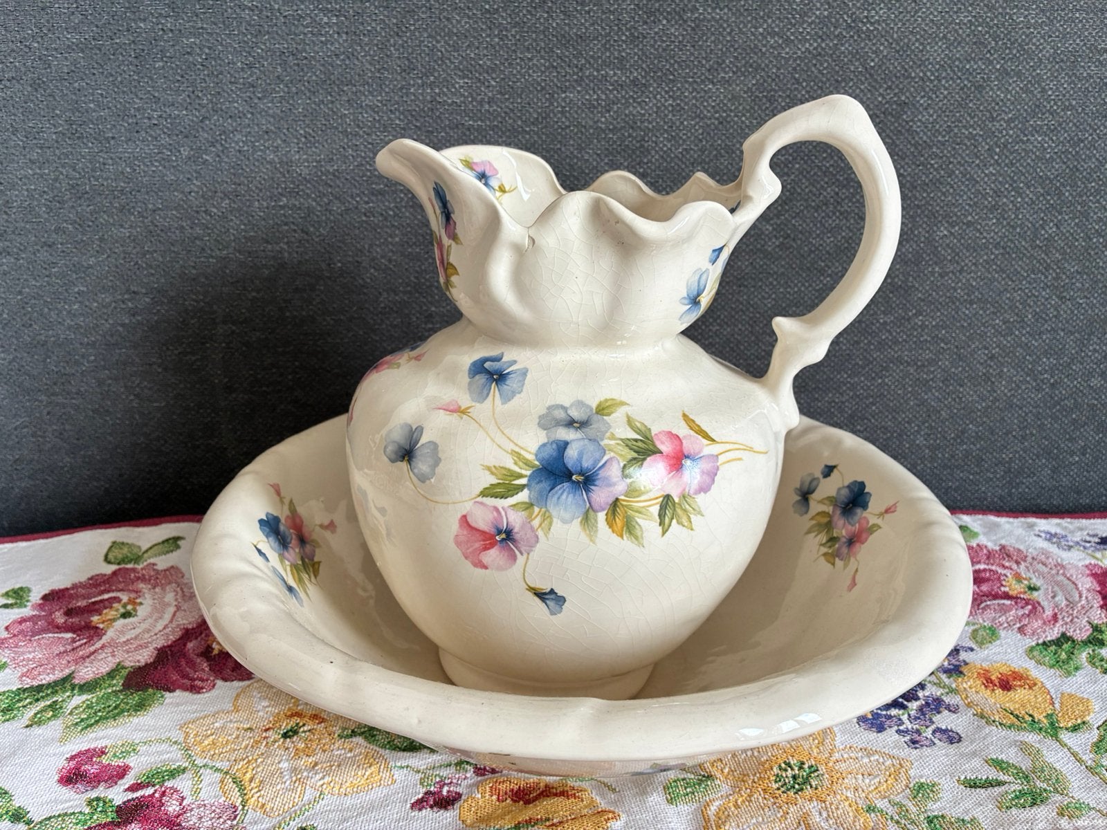 Romantische vintage wastafelset met viooltjes – Kan + schaal, Ophalen of Verzenden