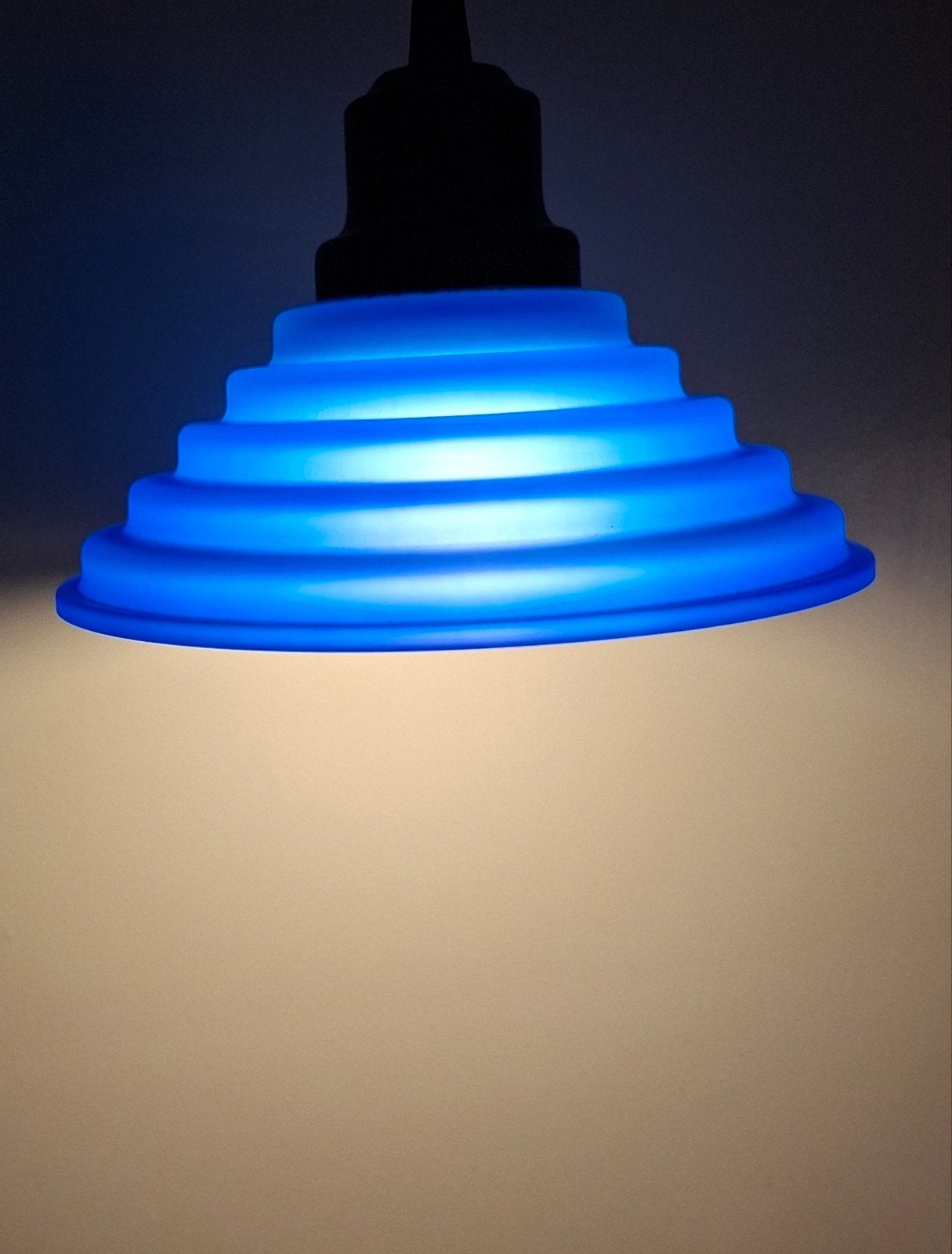 Blauw glazen hanglamp., Huis en Inrichting, Lampen | Hanglampen, Ophalen of Verzenden
