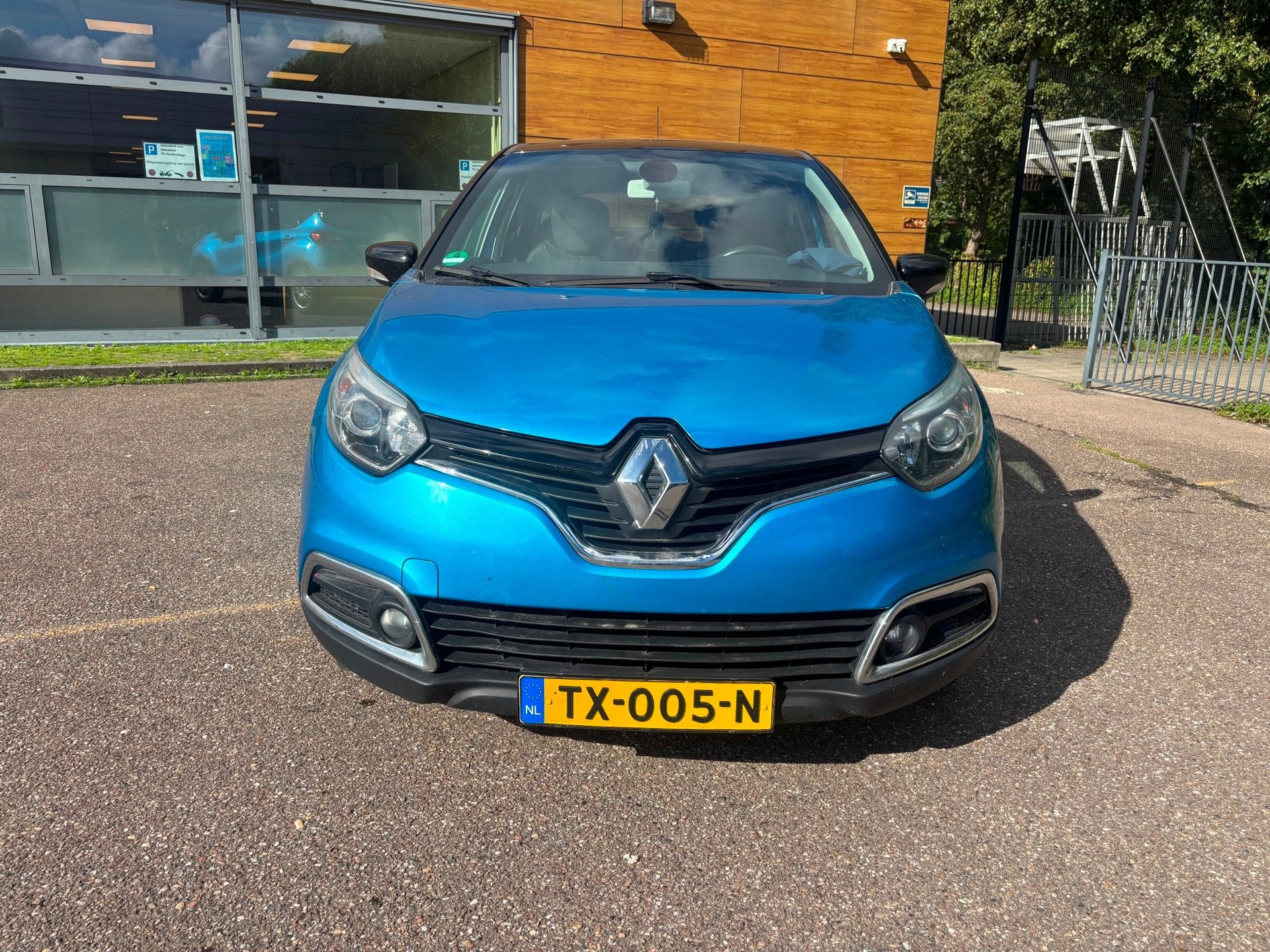 Renault Captur 1.5 dCi Authentique / Navigatie / Camera /Led, Voorwielaandrijving, Euro 5, 28 km/l, 4 cilinders