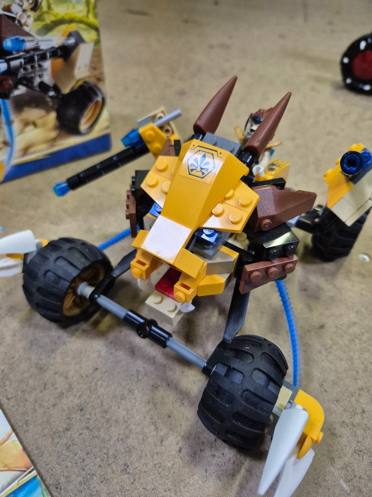 LEGO CHIMA Lennox's Lion Attack, Ophalen