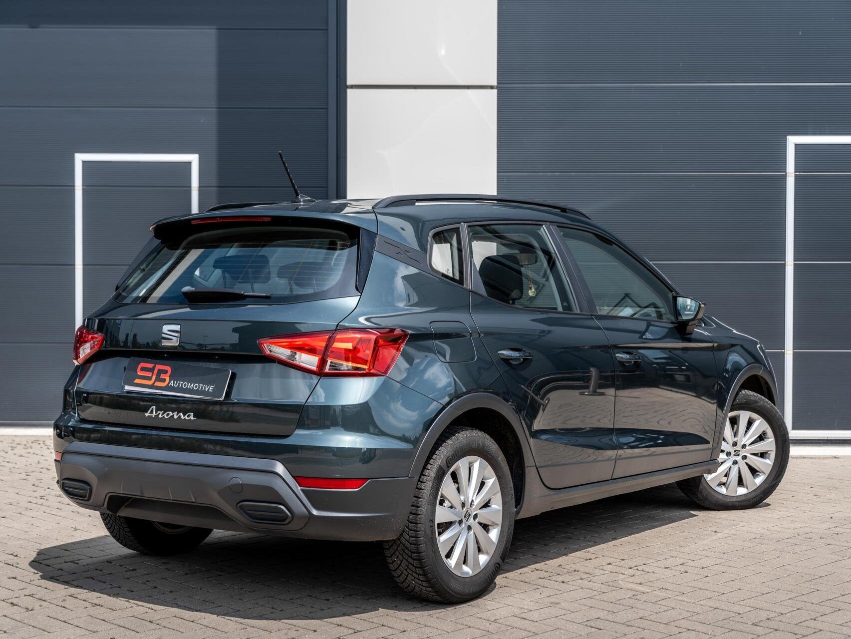 Seat Arona 1.0 TSI Style Business Intense Airco|Carplay!, Auto's, Stof, 1133 kg, 610 kg, Bedrijf