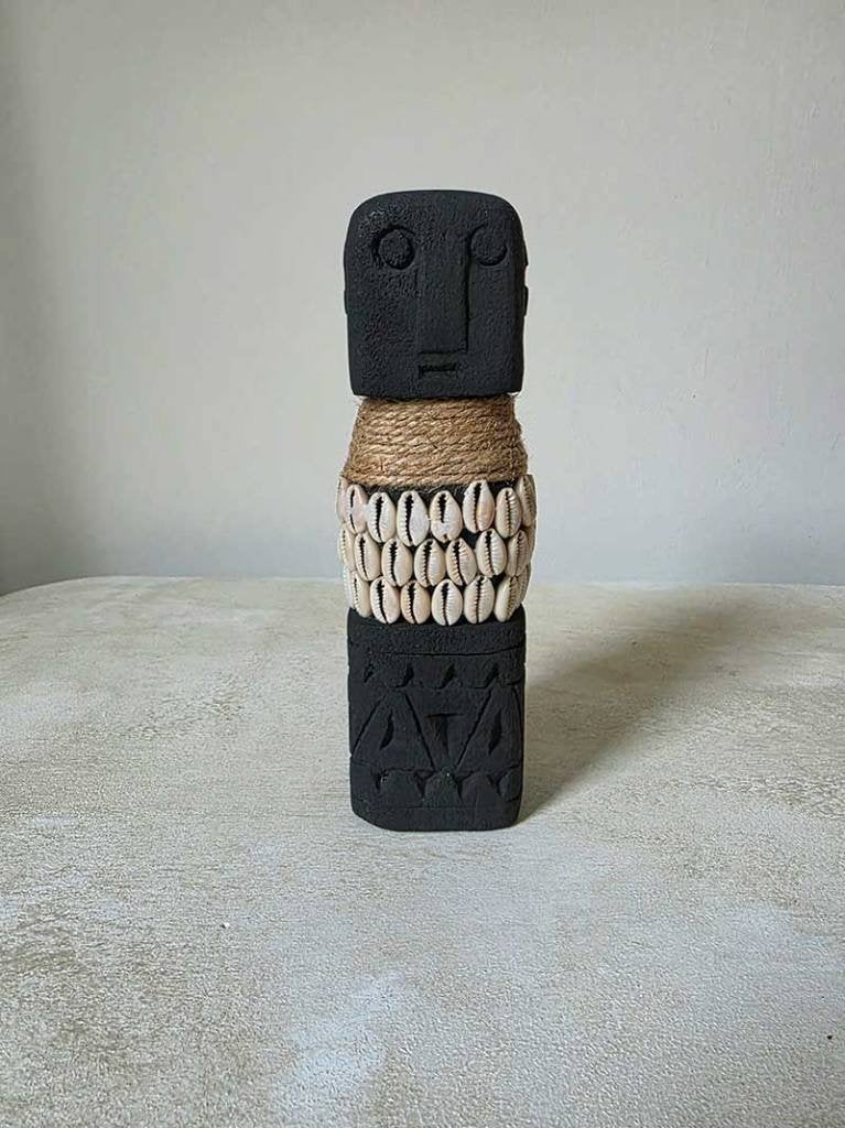 Stoneman Cinta zwart uit Bali, 17 cm, Steen/keramiek, Ophalen of Verzenden, Bruin