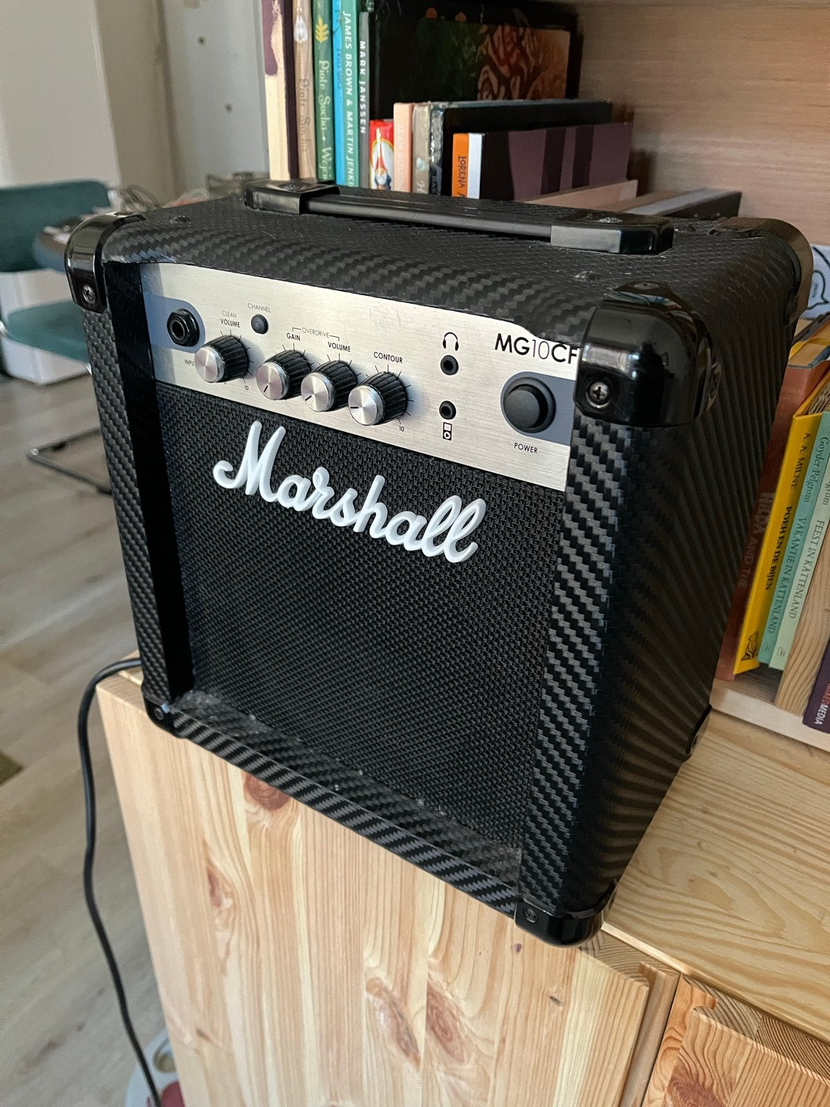 Marshall MG10CF Gitaarversterker - Compact en Krachtig, Ophalen, Zo goed als nieuw, Gitaar, Minder dan 50 watt