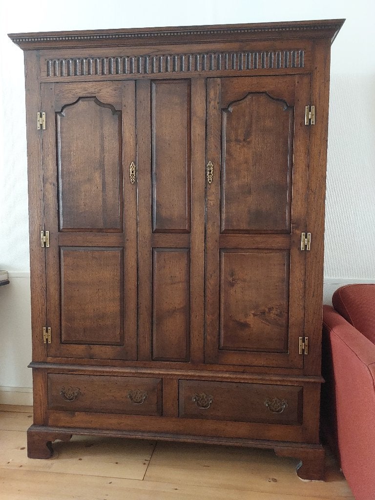 servieskast massief eiken, Huis en Inrichting, Kasten | Buffetkasten, Zo goed als nieuw, 150 tot 200 cm, 100 tot 150 cm, 25 tot 50 cm