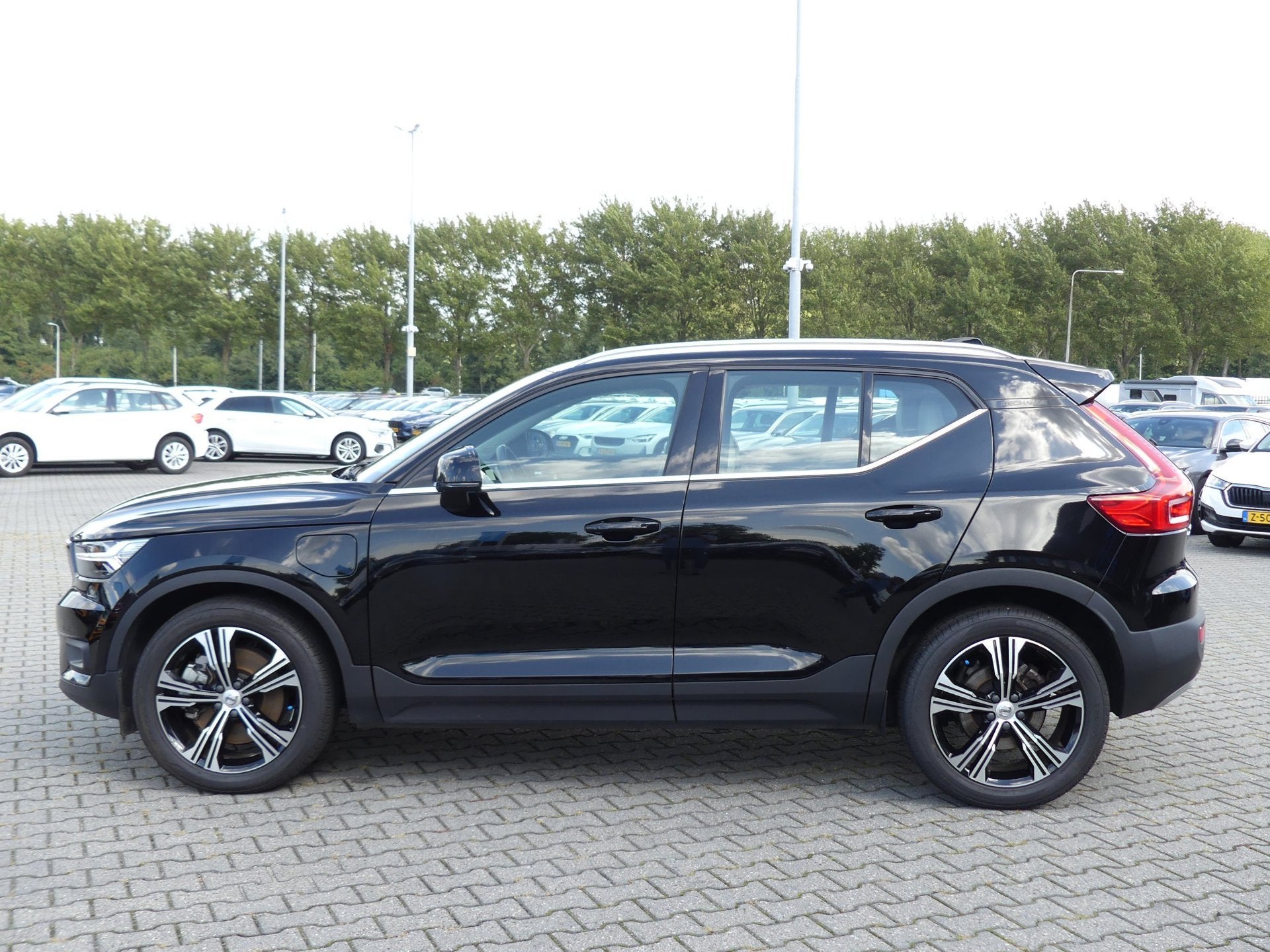 Volvo XC40 1.5 T5 Recharge Inscription, Euro 6, Zwart, Hybride Elektrisch/Benzine, 3 cilinders
