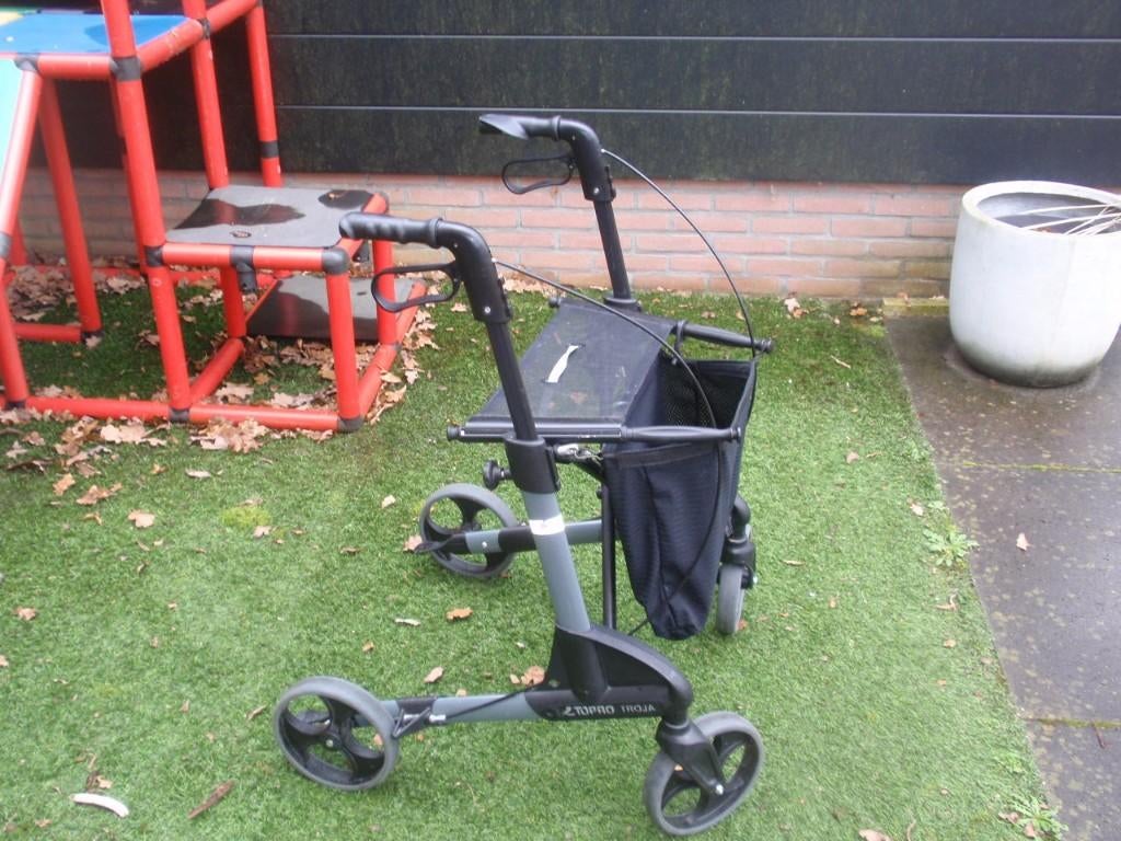 Topro troja rollator maat M, Ophalen, Opvouwbaar, Gebruikt