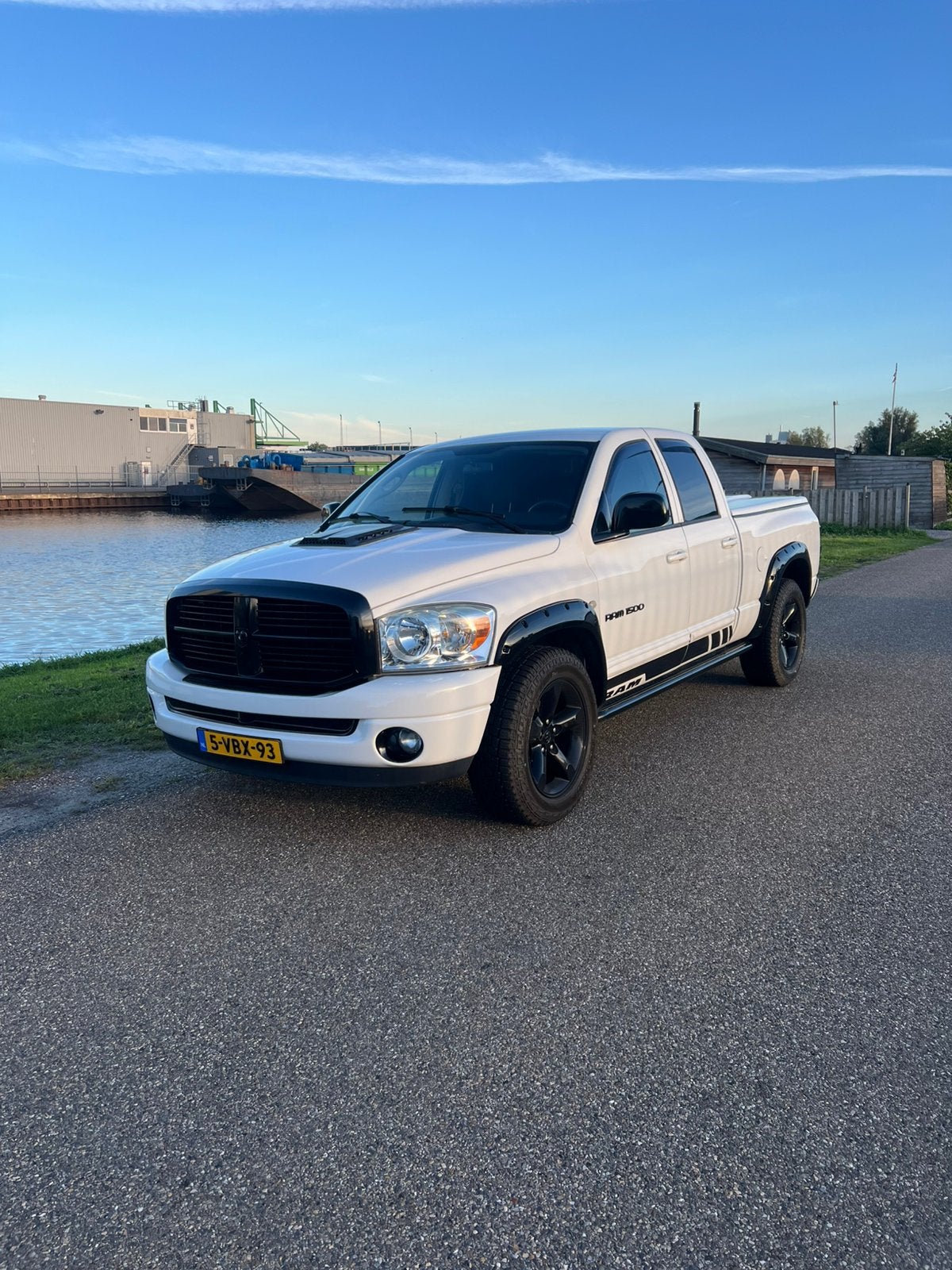 Dodge ram 1500 4.7 V8 magnum, Automaat, Achterwielaandrijving, 8 cilinders, 2491 kg