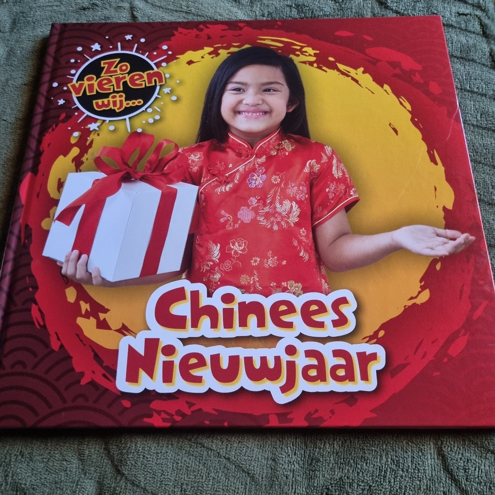 Zo vieren wij... Chinees Nieuwjaar - Kinderboek, Ophalen of Verzenden, Zo goed als nieuw, Onbekend, Non-fictie